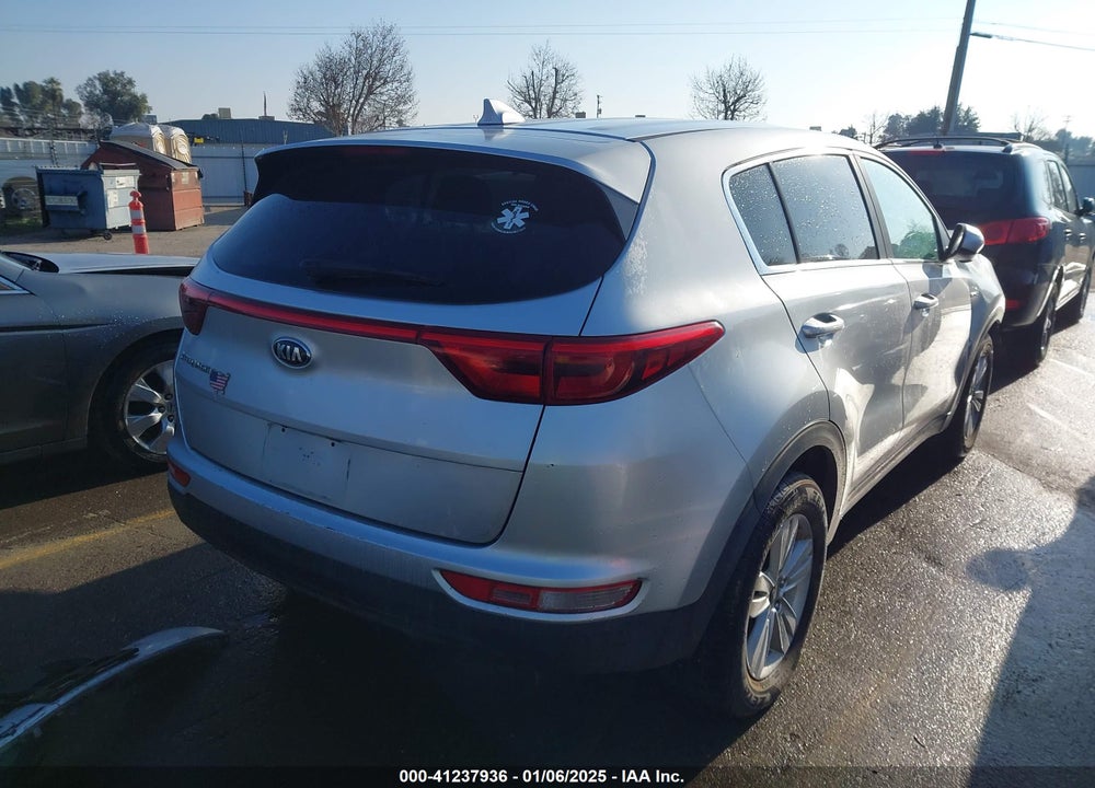2017 KIA SPORTAGE VIN: KNDPMCAC2H7202886