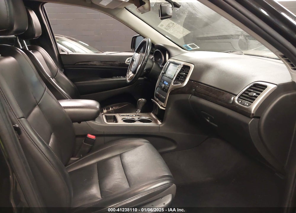 2011 JEEP GRAND CHEROKEE LAREDO VIN: 1J4RR4GG6BC570488
