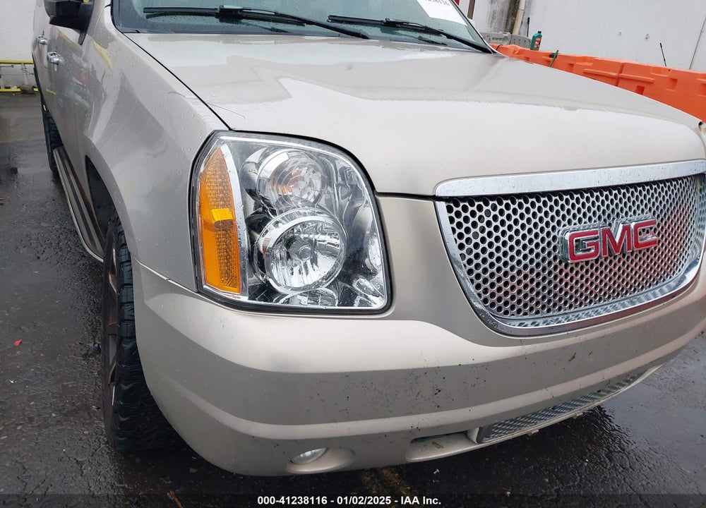 2007 GMC YUKON XL 1500 DENALI VIN: 1GKFK66837J202389