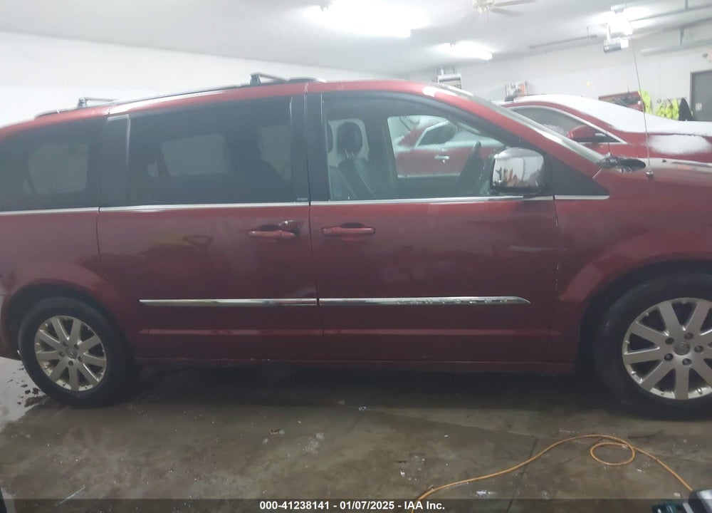 2014 CHRYSLER TOWN & COUNTRY TOURING VIN: 2C4RC1BG3ER247945