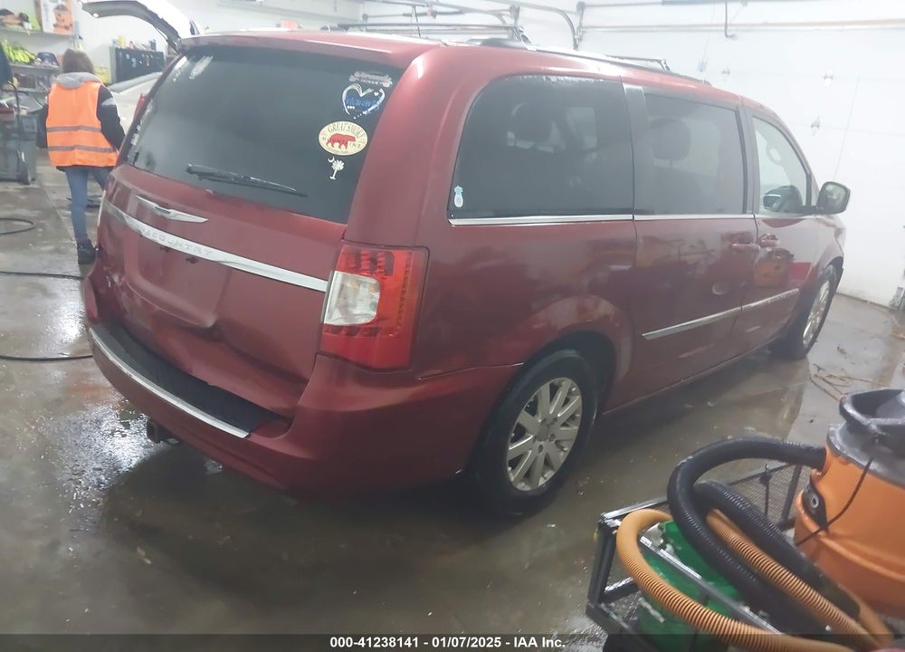 2014 CHRYSLER TOWN & COUNTRY TOURING VIN: 2C4RC1BG3ER247945