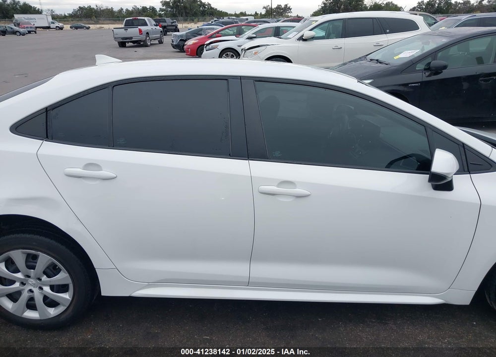 2022 TOYOTA COROLLA VIN: 5YFEPMAE4NP361022