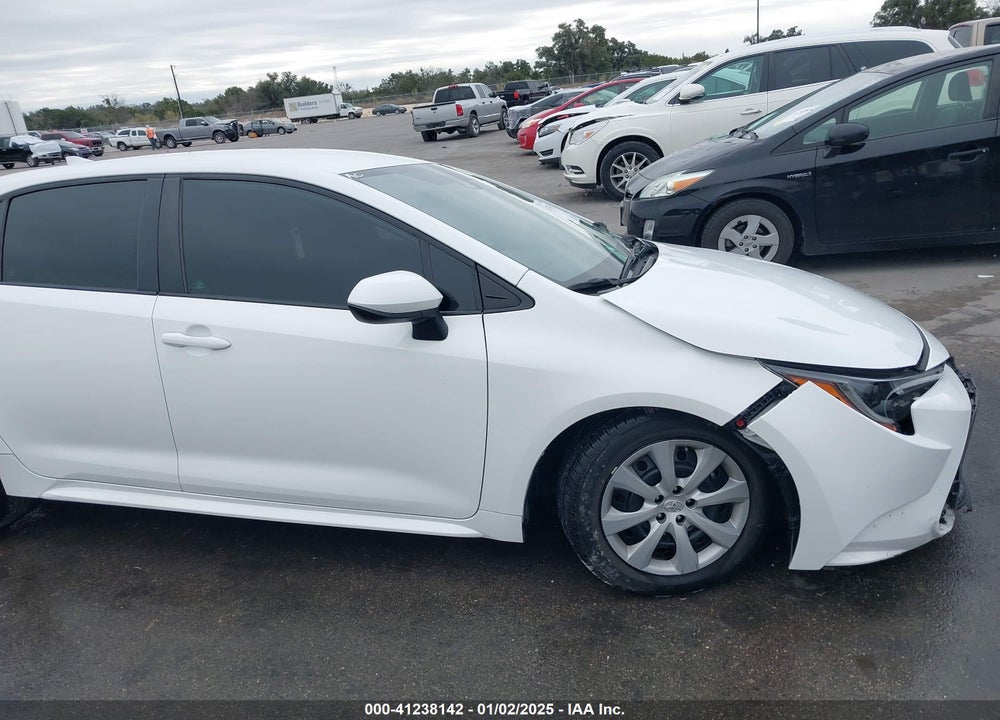 2022 TOYOTA COROLLA VIN: 5YFEPMAE4NP361022