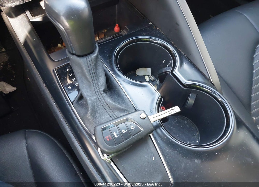2020 TOYOTA CAMRY SE VIN: 4T1G11AK2LU964819
