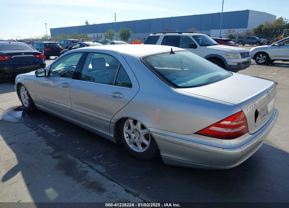 2000 MERCEDES-BENZ S 430 VIN: WDBNG70J7YA123219