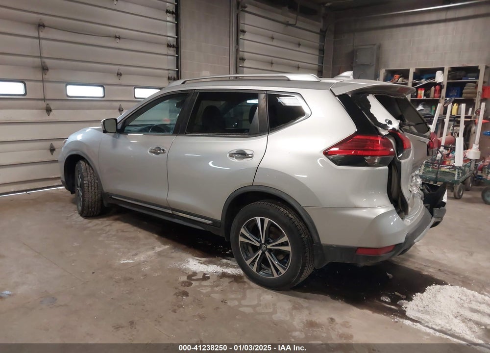 2017 NISSAN ROGUE SL VIN: JN8AT2MV9HW284173