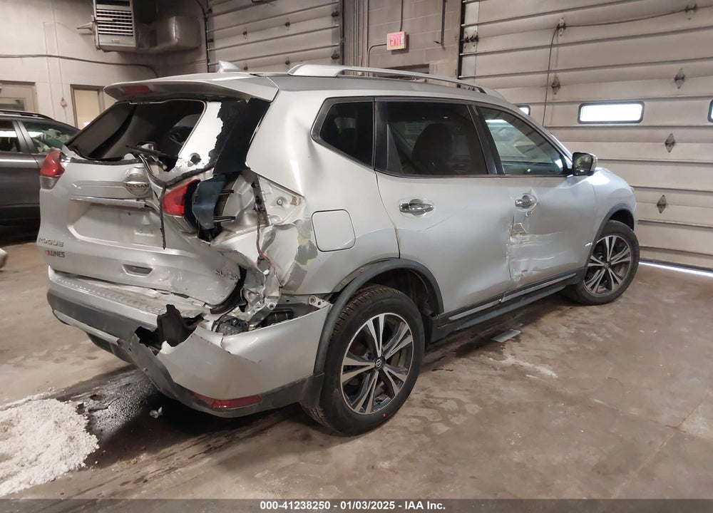 2017 NISSAN ROGUE SL VIN: JN8AT2MV9HW284173