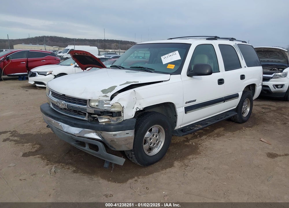 2001 CHEVROLET TAHOE LS/LT VIN: 1GNEK13T81R113162