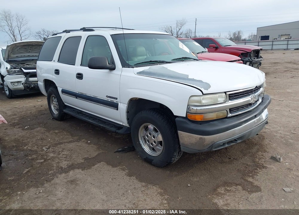 2001 CHEVROLET TAHOE LS/LT VIN: 1GNEK13T81R113162