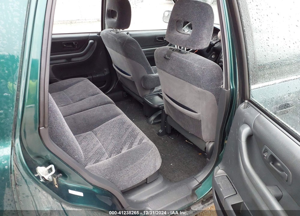 2001 HONDA CR-V LX VIN: JHLRD28461S008997