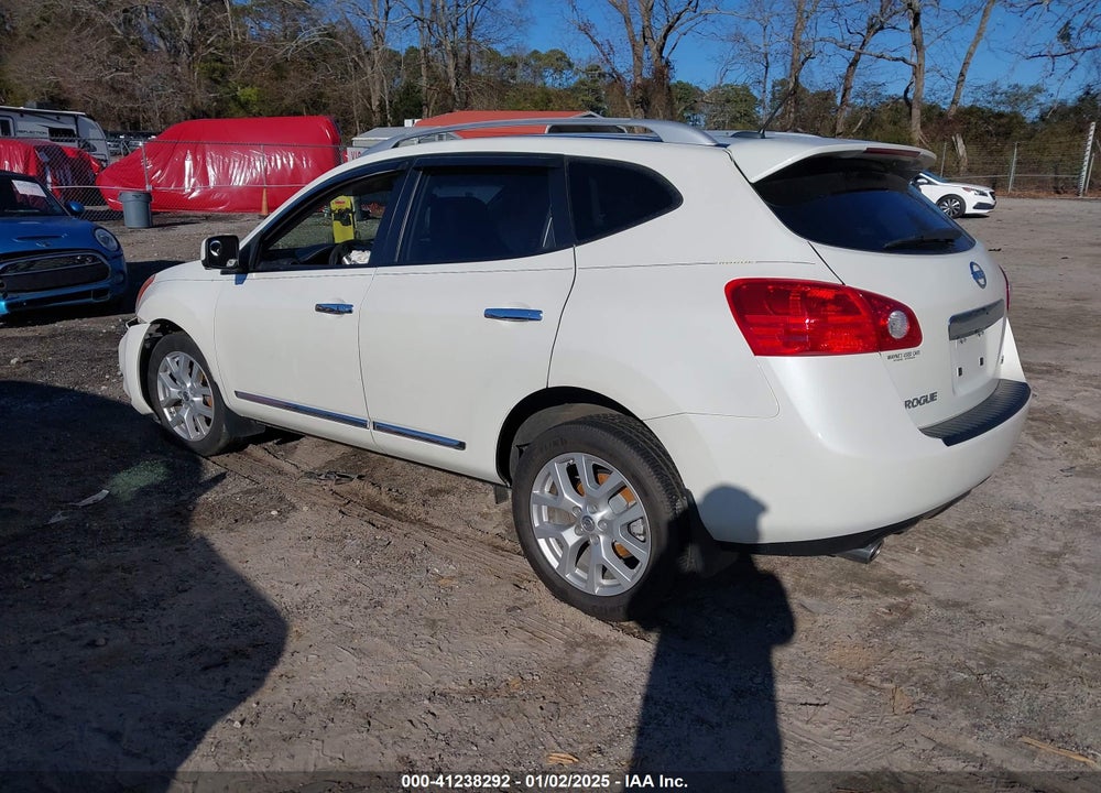 2013 NISSAN ROGUE SV W/SL PKG VIN: JN8AS5MT9DW008895