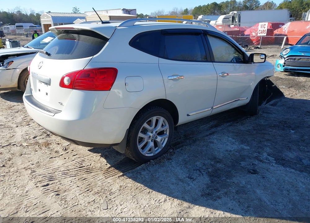 2013 NISSAN ROGUE SV W/SL PKG VIN: JN8AS5MT9DW008895