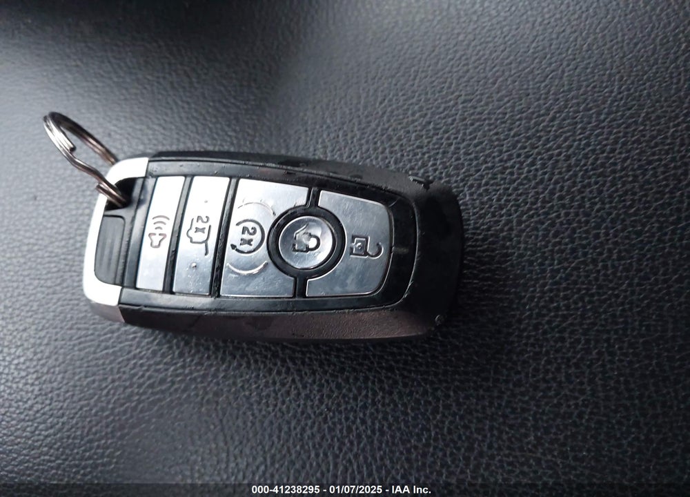 2019 FORD EXPLORER XLT VIN: 1FM5K8D83KGB00162