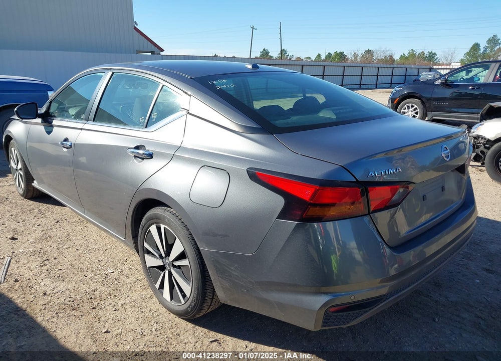 2022 NISSAN ALTIMA SV FWD VIN: 1N4BL4DV8NN384381