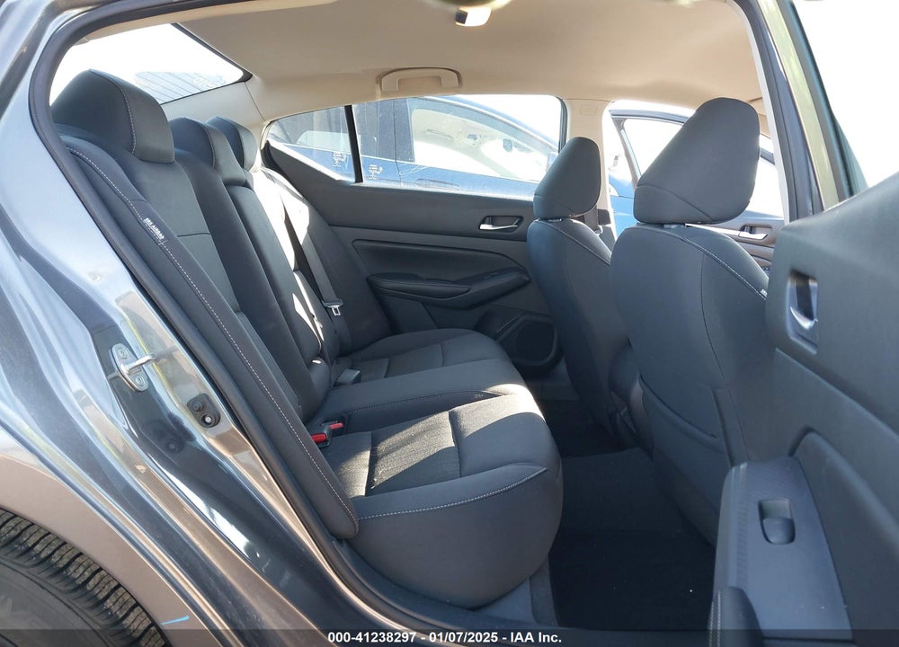 2022 NISSAN ALTIMA SV FWD VIN: 1N4BL4DV8NN384381