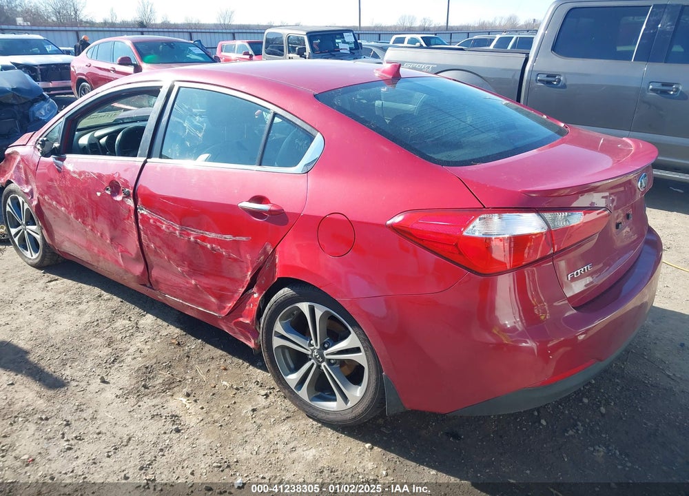 2015 KIA FORTE VIN: KNAFZ4A87F5373041