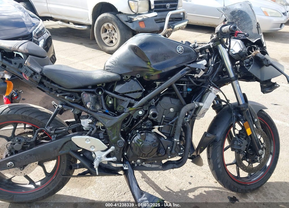2017 YAMAHA YZFR3 A VIN: MH3RH15Y6HK002597