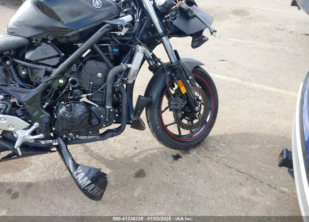 2017 YAMAHA YZFR3 A VIN: MH3RH15Y6HK002597