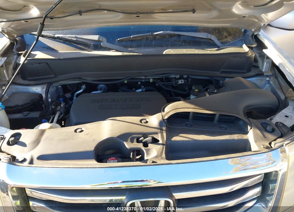 2014 HONDA PILOT EX VIN: 5FNYF4H44EB029624