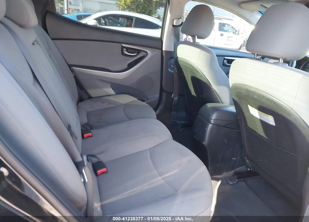 2015 HYUNDAI ELANTRA SE VIN: 5NPDH4AE3FH624298