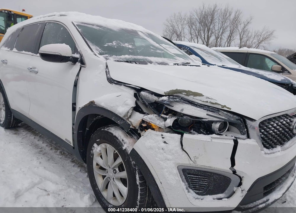 2016 KIA SORENTO VIN: 5XYPGDA36GG165811