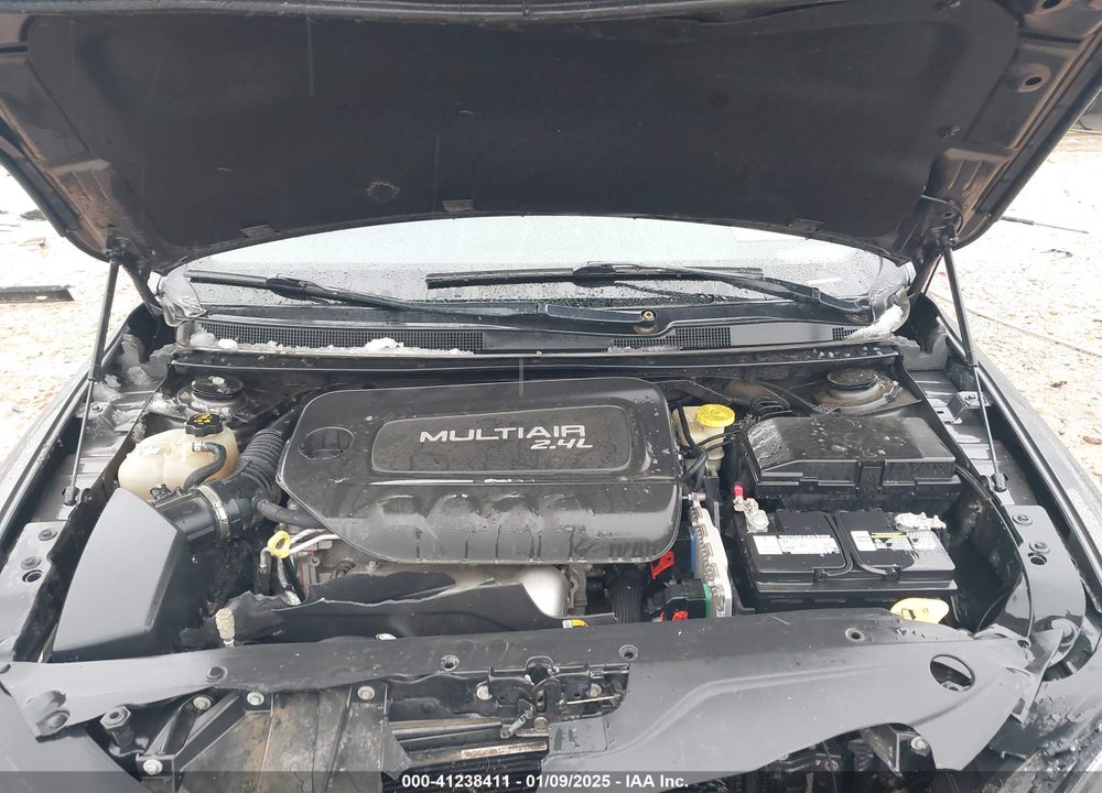 2016 CHRYSLER 200 LIMITED VIN: 1C3CCCAB4GN126398