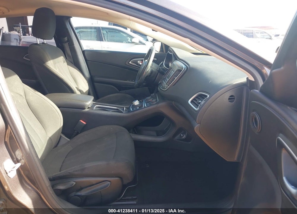 2016 CHRYSLER 200 LIMITED VIN: 1C3CCCAB4GN126398