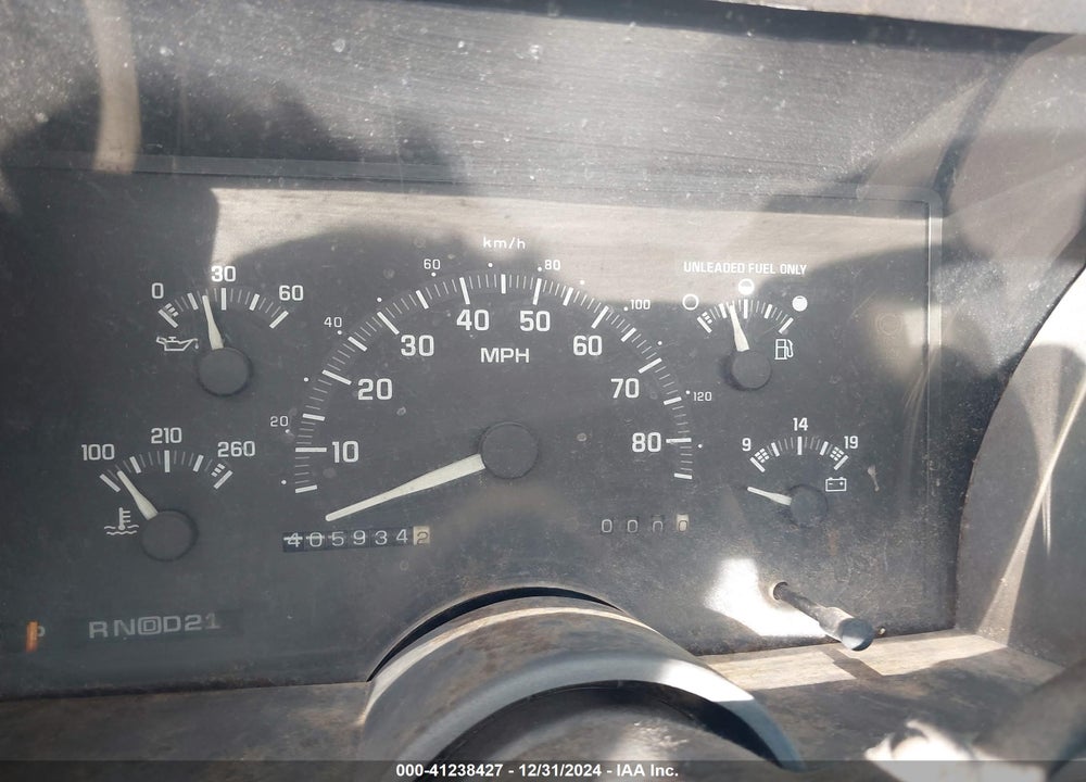 1992 CHEVROLET GMT-400 C1500 VIN: 1GCDC14Z3NE182875