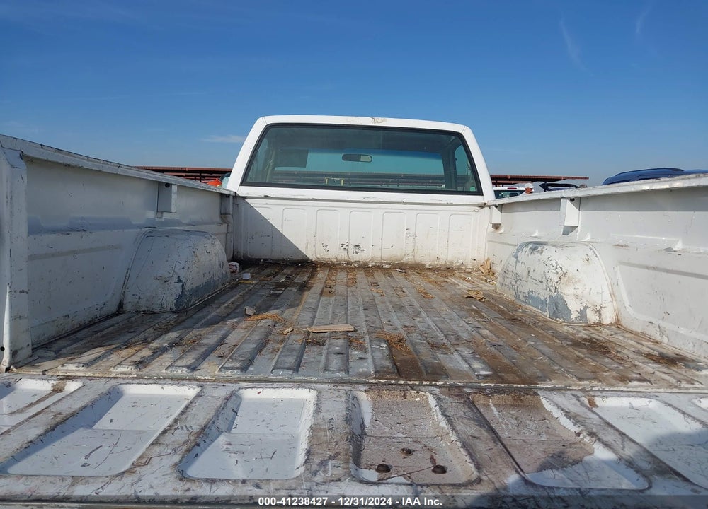 1992 CHEVROLET GMT-400 C1500 VIN: 1GCDC14Z3NE182875