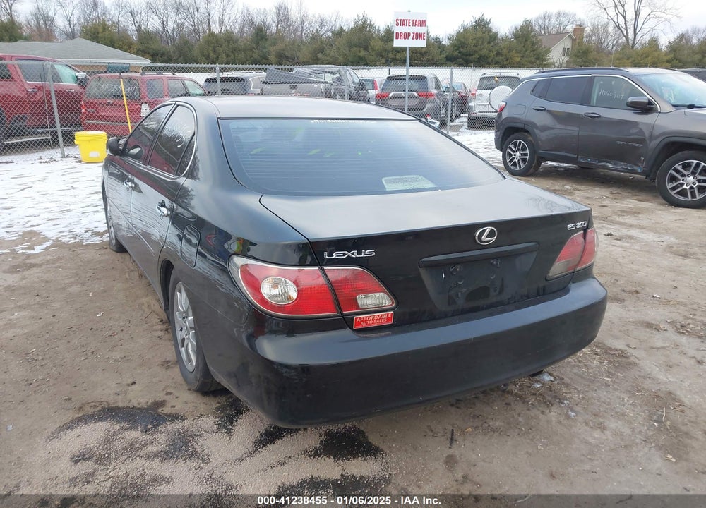 2003 LEXUS ES 300 VIN: JTHBF30G135038526