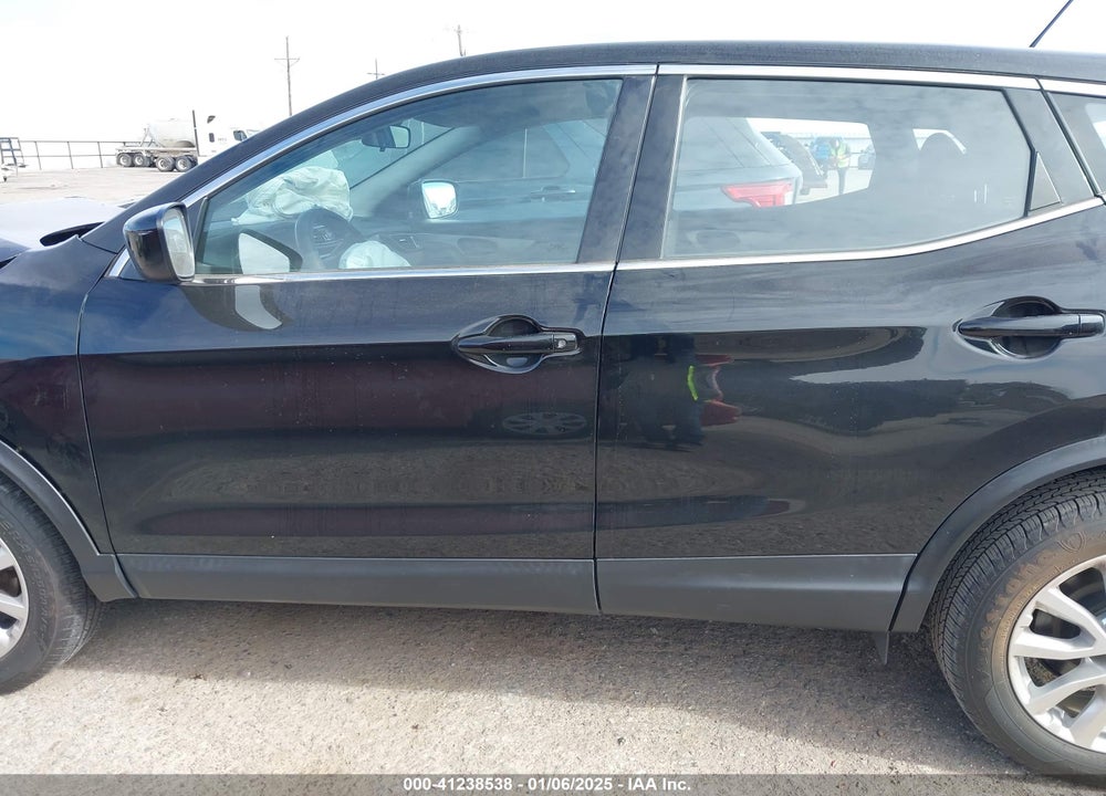 2021 NISSAN ROGUE SPORT VIN: JN1BJ1AV5MW301827