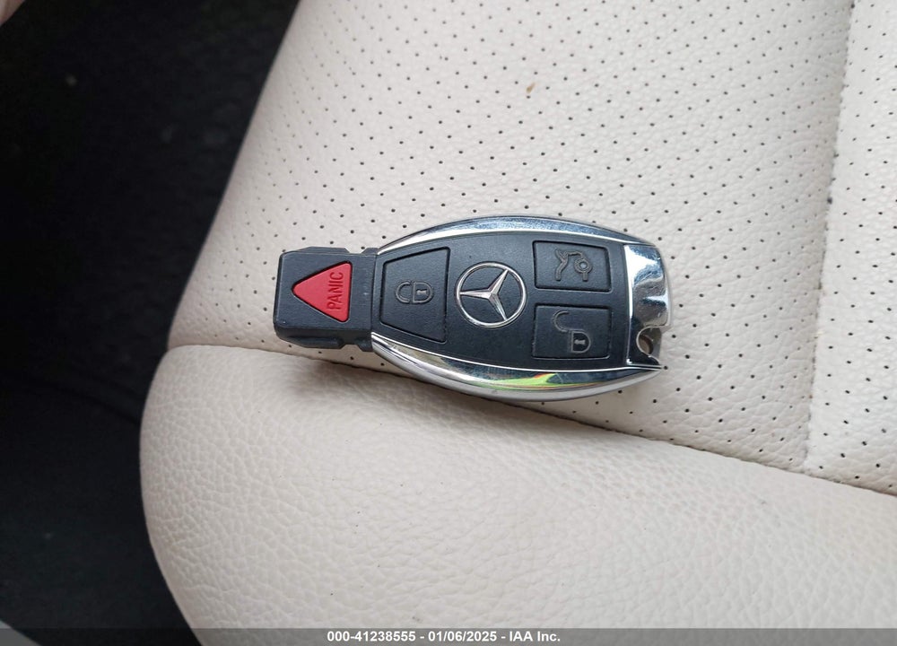 2013 MERCEDES-BENZ GLK 350 4MATIC VIN: WDCGG8JB8DG083953