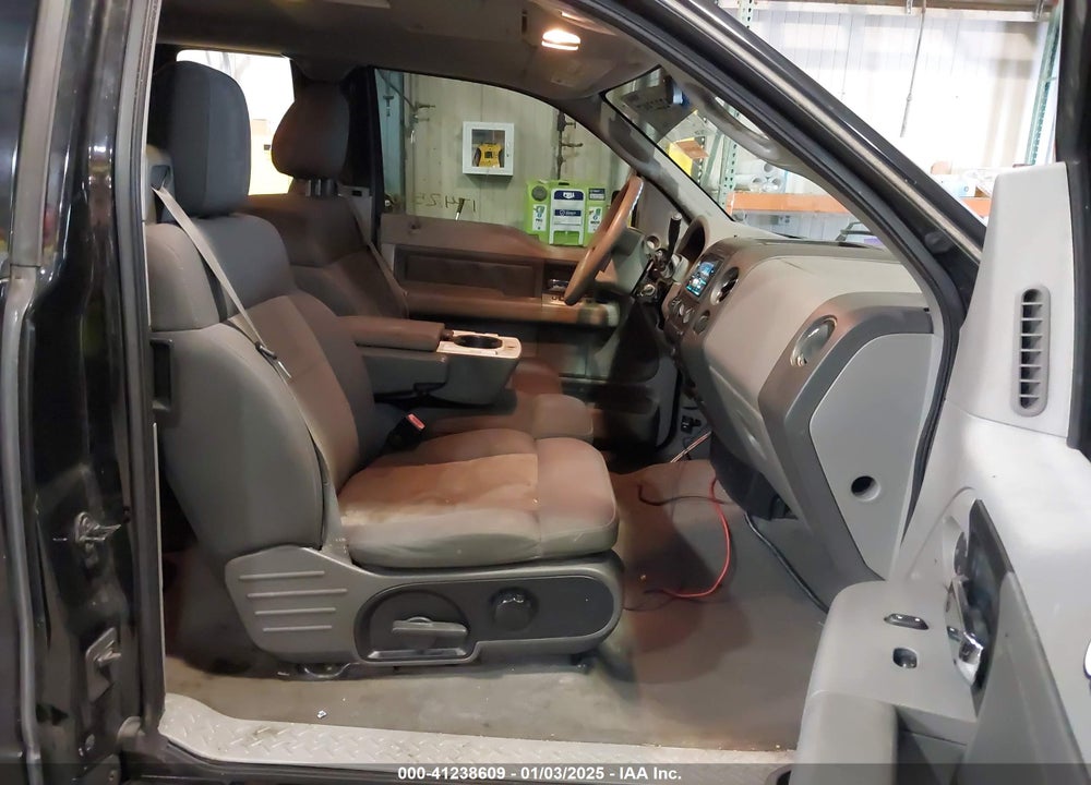 2004 FORD F-150 STX/XL/XLT VIN: 1FTRX14WX4NA14407
