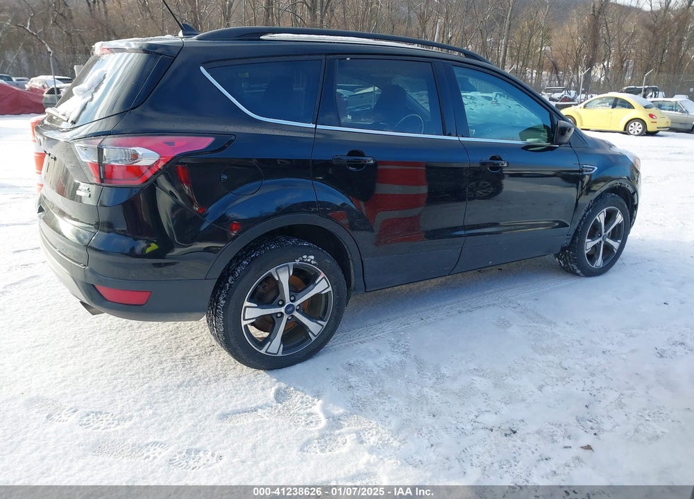 2018 FORD ESCAPE SEL VIN: 1FMCU9HD1JUB37385