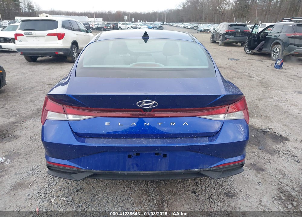 2023 HYUNDAI ELANTRA VIN: KMHLM4AG5PU571423