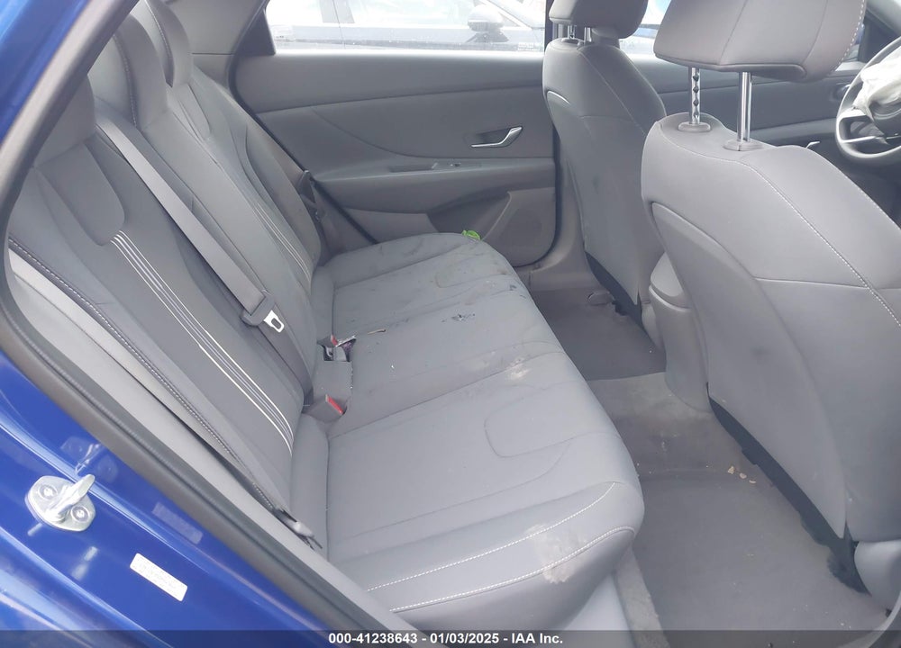 2023 HYUNDAI ELANTRA VIN: KMHLM4AG5PU571423