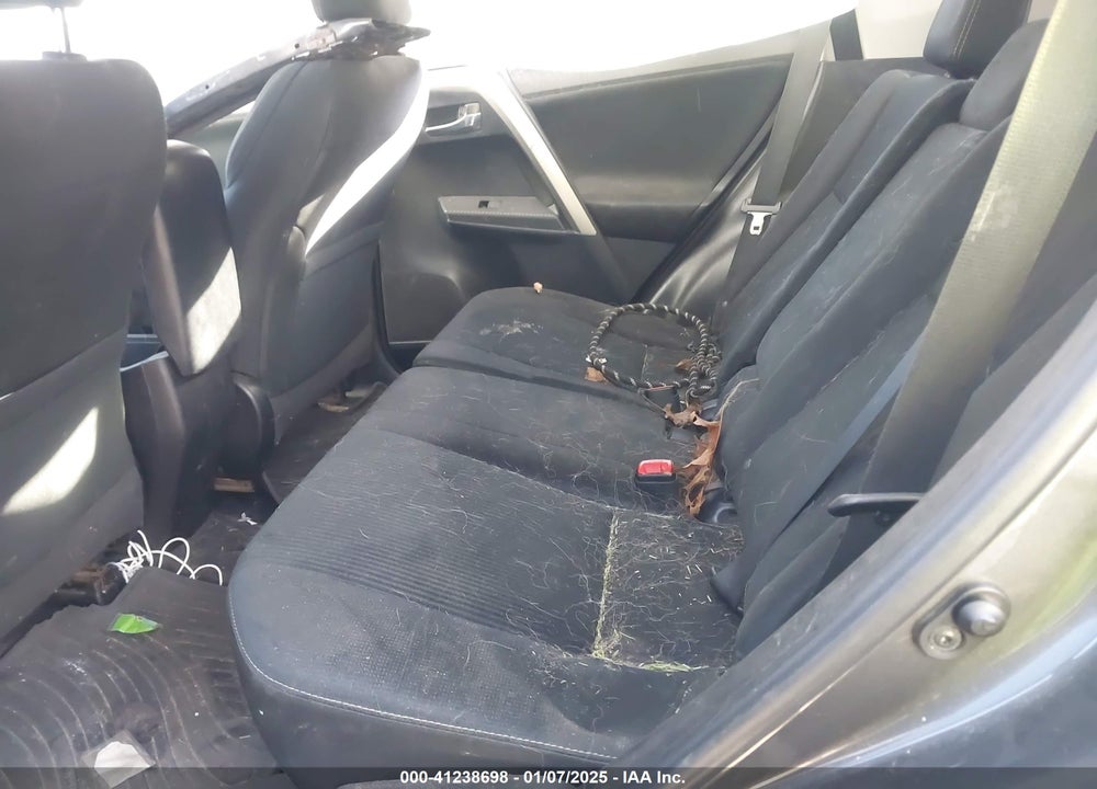 2015 TOYOTA RAV4 VIN: 2T3RFREV7FW259989