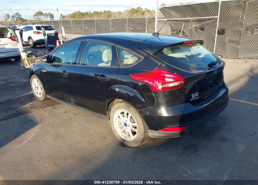 2017 FORD FOCUS VIN: 1FADP3K24HL301643