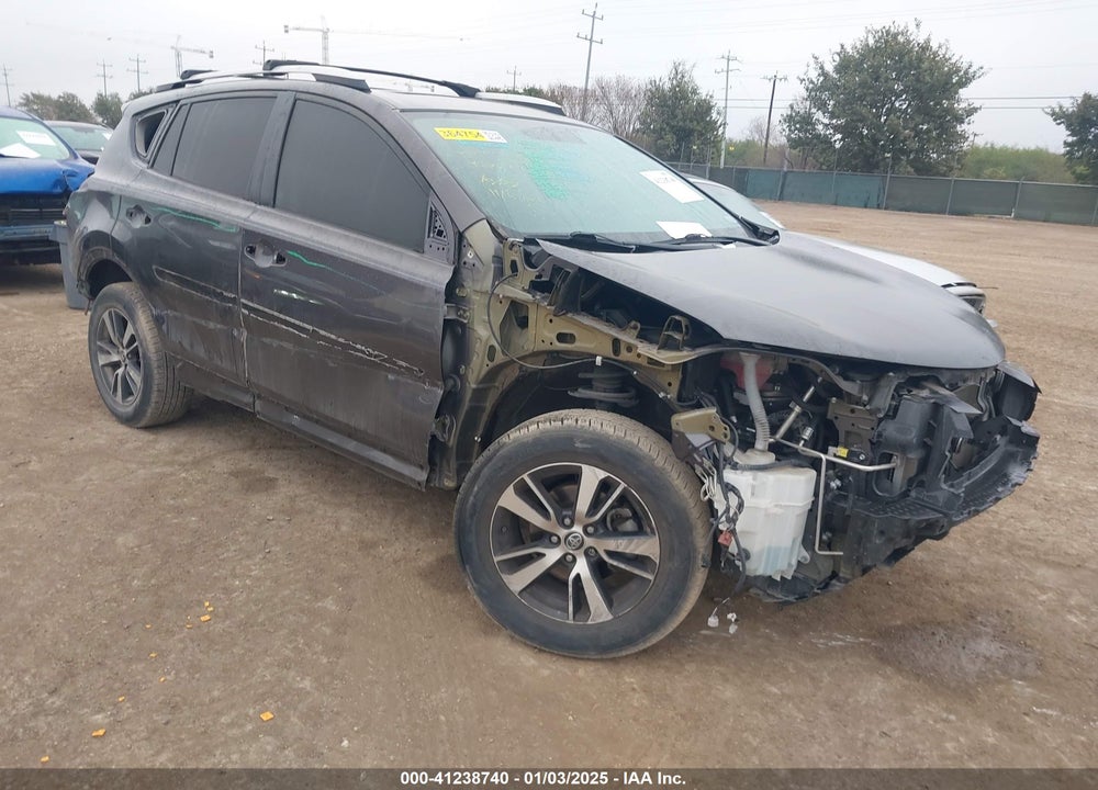 2016 TOYOTA RAV4 XLE VIN: 2T3RFREV2GW492714