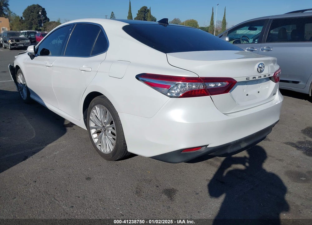 2019 TOYOTA CAMRY VIN: 4T1B11HK7KU789014