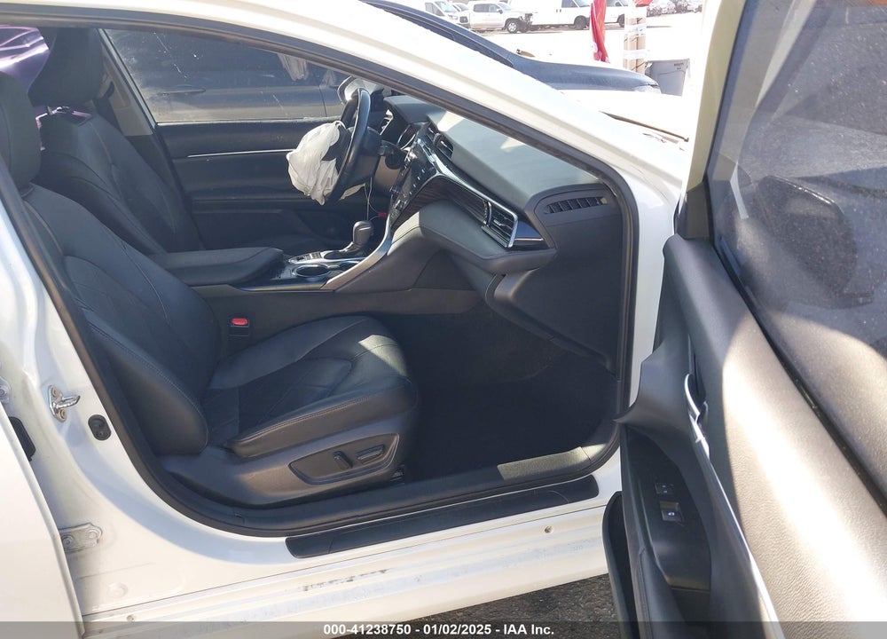2019 TOYOTA CAMRY VIN: 4T1B11HK7KU789014