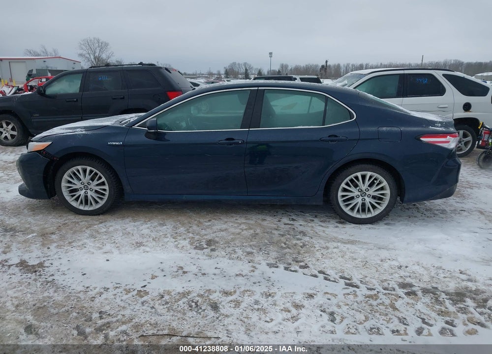 2018 TOYOTA CAMRY HYBRID VIN: 4T1B21HK3JU506328