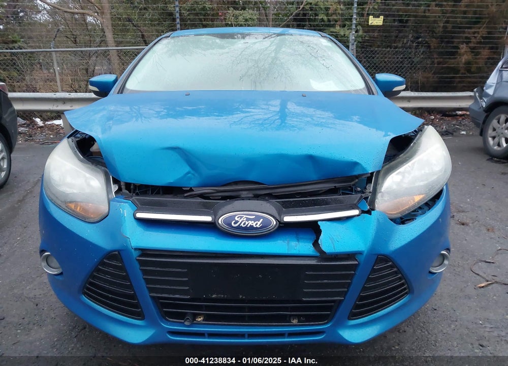 2013 FORD FOCUS TITANIUM VIN: 1FADP3N24DL136568