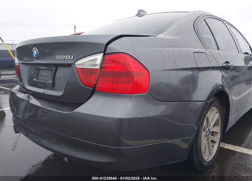 2007 BMW 328I VIN: WBAVA375X7NE26619