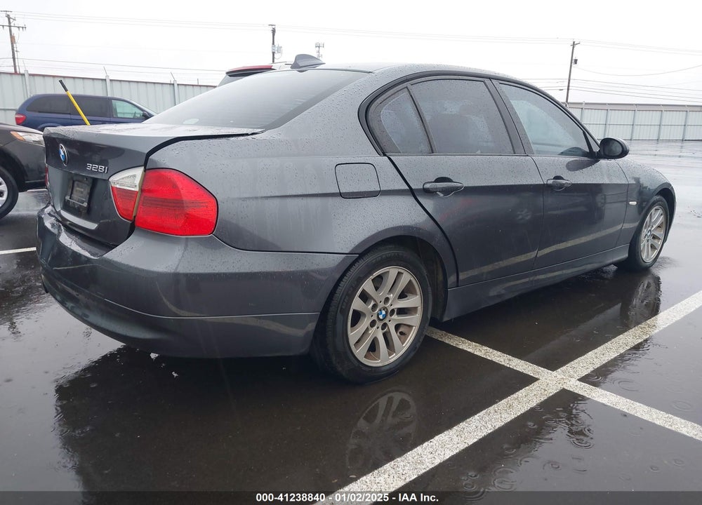 2007 BMW 328I VIN: WBAVA375X7NE26619
