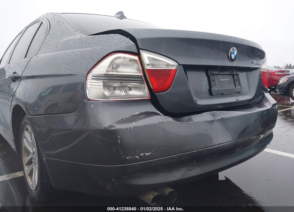 2007 BMW 328I VIN: WBAVA375X7NE26619