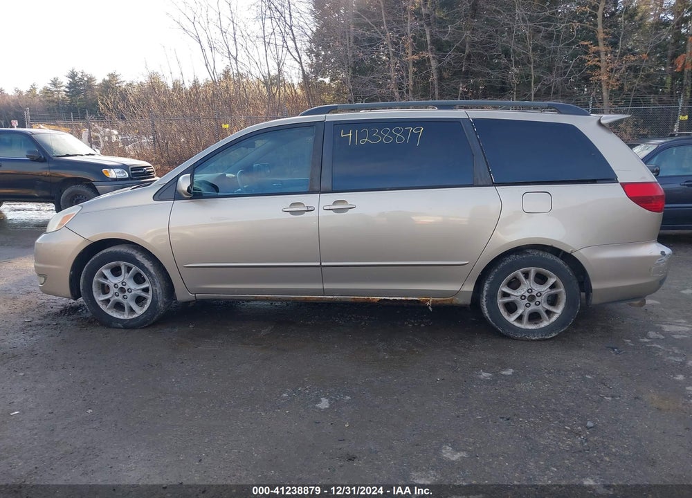 2005 TOYOTA SIENNA XLE VIN: 5TDZA22C35S260940