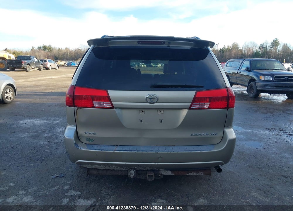 2005 TOYOTA SIENNA XLE VIN: 5TDZA22C35S260940
