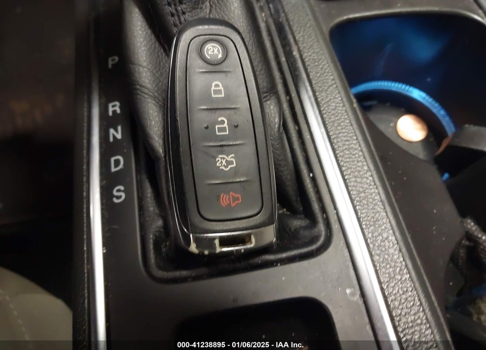 2017 FORD ESCAPE VIN: 1FMCU0JD7HUC07715