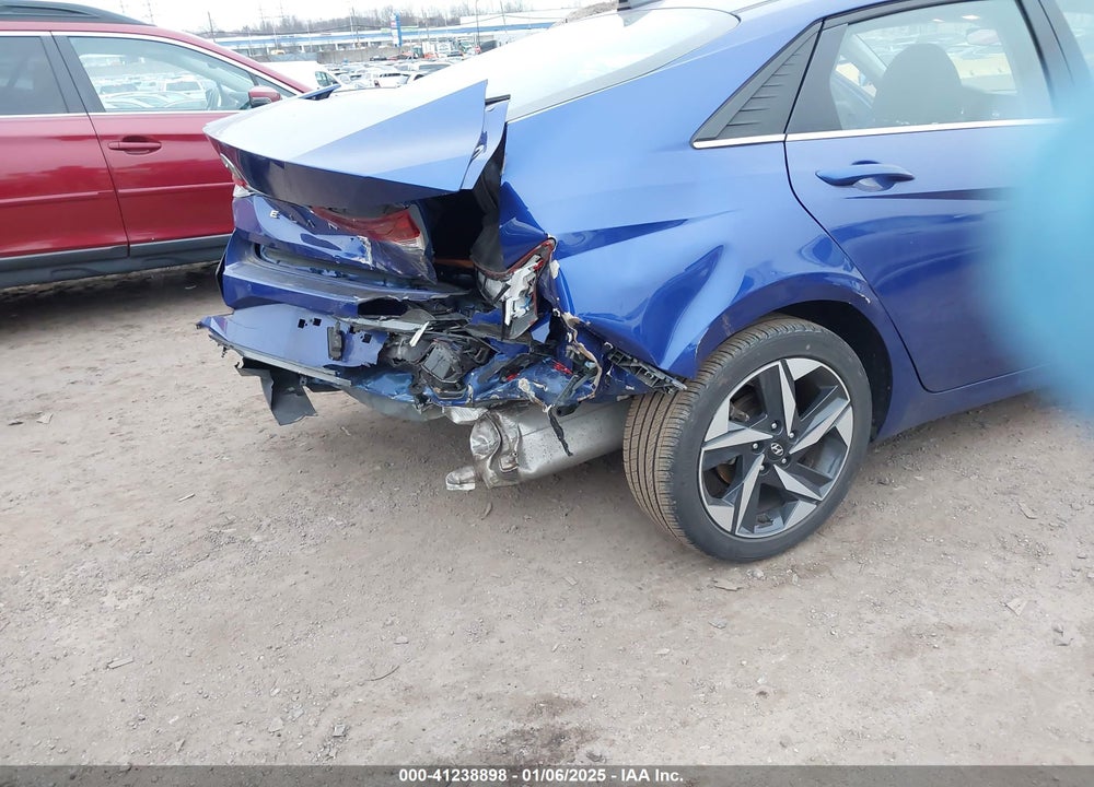 2023 HYUNDAI ELANTRA VIN: KMHLP4AG0PU374652